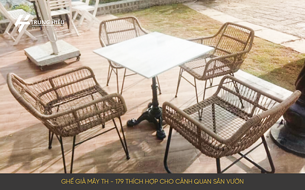 Mẫu bàn ghế cà phê sân vườn cung cấp bởi Trung Hiếu Decor